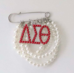 Pearl DST Brooch