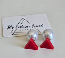 Load image into Gallery viewer, Pyramid &amp; Pearl Earrings